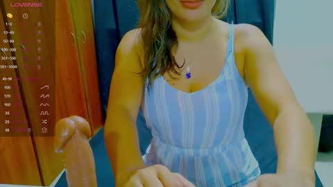 Snapshot of dalila_sexxx chatting on March 4, 2026, 3:45 am Dalila online show from March 4, 2026, 3:45 am