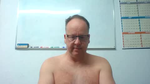 Snapshot of dallastxguy74 chatting on December 11, 2024, 8:15 am dallastxguy74 online show from December 11, 2024, 8:15 am