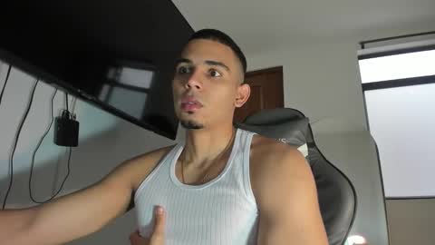 Snapshot of dalton111_ chatting on February 19, 2026, 12:12 pm Dalton online show from February 19, 2026, 12:12 pm