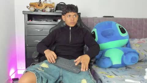 Snapshot of damar_felipe chatting on July 20, 2026, 7:27 pm damar_felipe online show from July 20, 2026, 7:27 pm