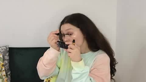 Snapshot of damedefeu chatting on March 2, 2026, 3:30 pm damedefeu online show from March 2, 2026, 3:30 pm