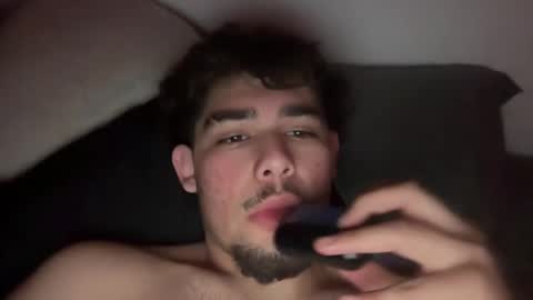 Snapshot of damiam_xj chatting on December 25, 2024, 6:31 am damiam xj online show from December 25, 2024, 6:31 am