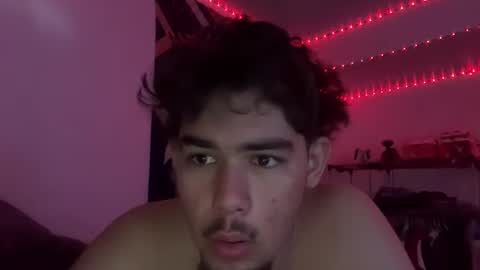 Snapshot of damiam_xj chatting on December 25, 2024, 3:28 pm damiam xj online show from December 25, 2024, 3:28 pm