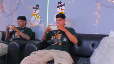 Snapshot of damian23_ chatting on December 29, 2024, 2:38 am DAMIAN online show from December 29, 2024, 2:38 am