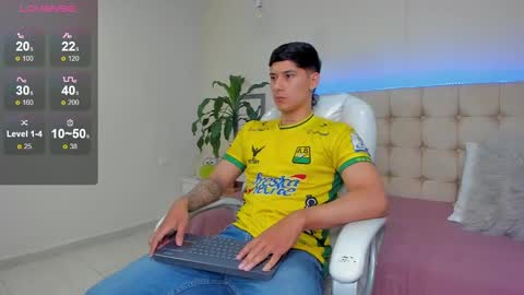 Snapshot of damian23_ chatting on January 24, 2025, 12:20 pm DAMIAN online show from January 24, 2025, 12:20 pm