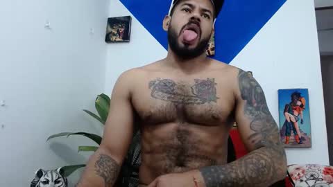 damian64436171 online show from January 3, 2025, 3:33 pm