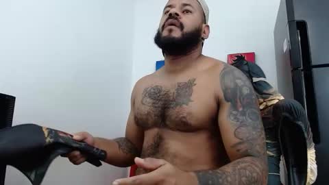 damian64436171 online show from January 14, 2026, 3:23 am