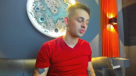 Snapshot of damian__oliver chatting on December 3, 2024, 5:20 am Damian Oliver online show from December 3, 2024, 5:20 am