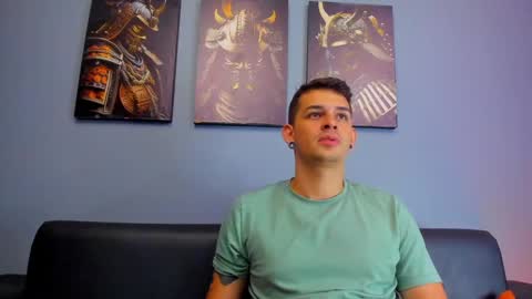 Snapshot of damian__oliver chatting on February 13, 2025, 6:52 am Damian Oliver online show from February 13, 2025, 6:52 am