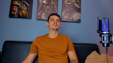 Snapshot of damian__oliver chatting on February 24, 2025, 2:08 am Damian Oliver online show from February 24, 2025, 2:08 am