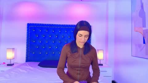 DAMIAN AND ROXANNE.  online show from March 9, 2026, 12:31 pm