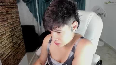 Damian Doll online show from January 13, 2026, 3:56 am