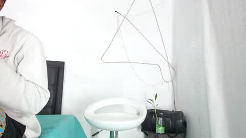 damian_hart_24cm online show from April 1, 2026, 11:44 am