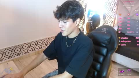 Snapshot of damian_tay chatting on April 15, 2026, 11:28 am damian_tay online show from April 15, 2026, 11:28 am