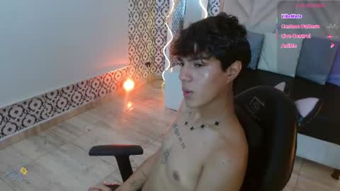 Snapshot of damian_tay chatting on April 23, 2026, 12:29 pm damian_tay online show from April 23, 2026, 12:29 pm