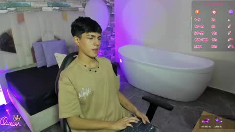Snapshot of damian_tay chatting on May 7, 2026, 11:37 am damian_tay online show from May 7, 2026, 11:37 am