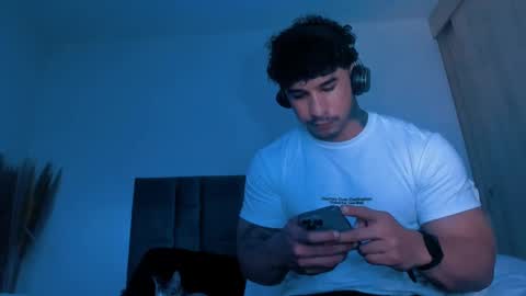 Snapshot of dammianmilleroficial chatting on November 20, 2025, 11:21 am INSTAGRAM DAMMIANMILLEROFICIAL online show from November 20, 2025, 11:21 am