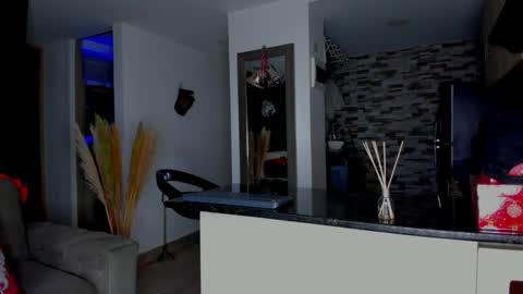 Snapshot of dammianmilleroficial chatting on December 15, 2025, 11:47 am INSTAGRAM DAMMIANMILLEROFICIAL online show from December 15, 2025, 11:47 am