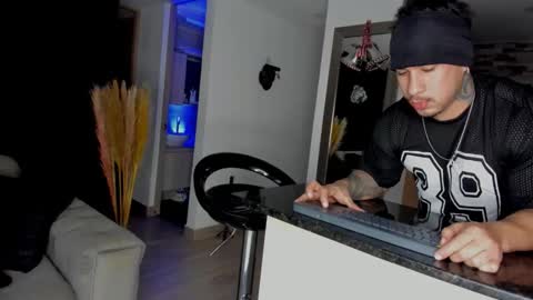 Snapshot of dammianmilleroficial chatting on December 21, 2025, 10:39 pm INSTAGRAM DAMMIANMILLEROFICIAL online show from December 21, 2025, 10:39 pm