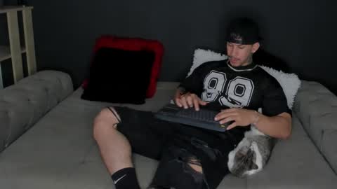 Snapshot of dammianmilleroficial chatting on January 11, 2026, 11:59 am INSTAGRAM DAMMIANMILLEROFICIAL online show from January 11, 2026, 11:59 am