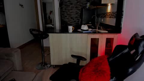 Snapshot of dammianmilleroficial chatting on January 14, 2026, 10:47 pm INSTAGRAM DAMMIANMILLEROFICIAL online show from January 14, 2026, 10:47 pm