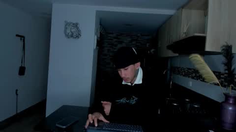 INSTAGRAM  DAMMIANMILLEROFICIAL online show from February 18, 2026, 1:12 am