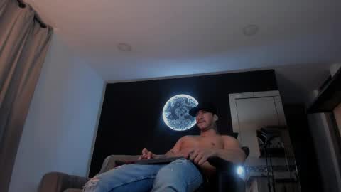 Snapshot of dammianmilleroficial chatting on April 18, 2026, 3:10 am INSTAGRAM DAMMIANMILLEROFICIAL online show from April 18, 2026, 3:10 am