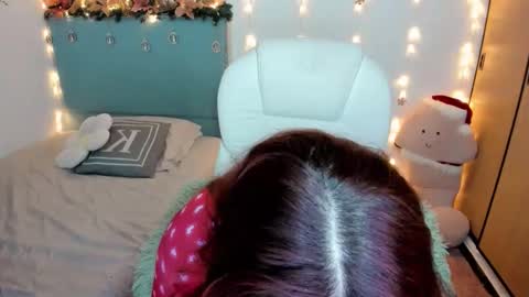 Snapshot of damn_that_booty chatting on December 16, 2025, 10:09 am Criss online show from December 16, 2025, 10:09 am