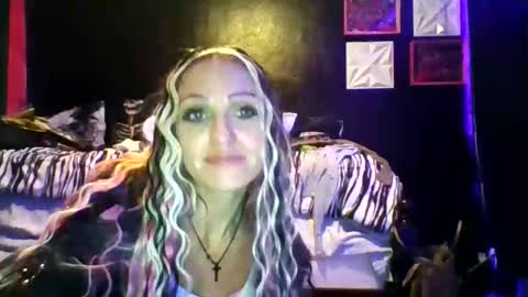 damnitjanet13 online show from April 2, 2026, 12:14 pm