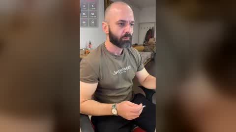 damonsalvatore222 online show from April 26, 2026, 12:08 am