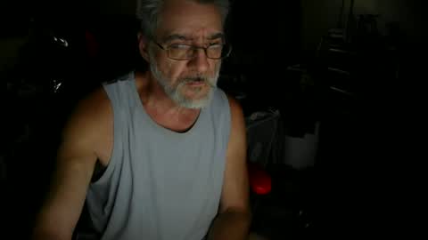 Snapshot of dan137111 chatting on June 15, 2026, 12:18 pm dan137111 online show from June 15, 2026, 12:18 pm