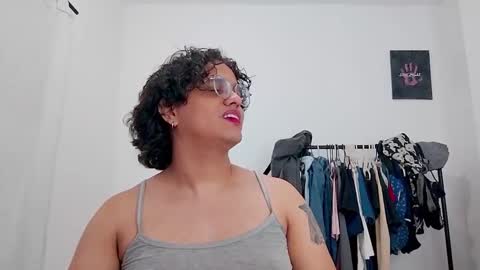 Snapshot of dan_blous chatting on March 1, 2026, 1:18 am Diane Blosson online show from March 1, 2026, 1:18 am