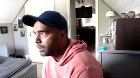 Snapshot of dan_the_man43 chatting on September 14, 2025, 10:14 am dan_the_man43 online show from September 14, 2025, 10:14 am