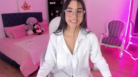 Snapshot of dana_paula chatting on April 22, 2026, 11:45 am dana_paula online show from April 22, 2026, 11:45 am