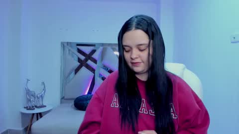 danaa_rouse online show from October 3, 2025, 11:29 am