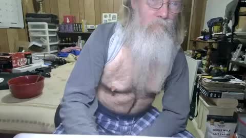 Snapshot of danagm chatting on December 15, 2024, 5:20 pm Dana online show from December 15, 2024, 5:20 pm