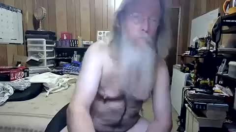 Snapshot of danagm chatting on January 8, 2025, 6:09 pm Dana online show from January 8, 2025, 6:09 pm