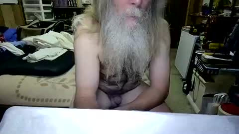 Snapshot of danagm chatting on November 5, 2025, 3:28 am Dana online show from November 5, 2025, 3:28 am