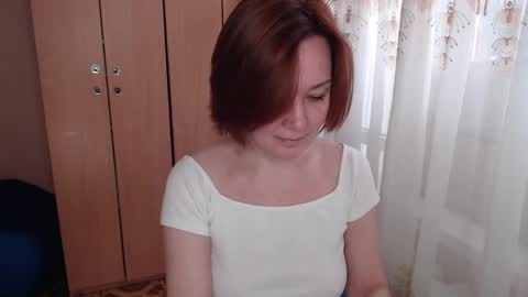 Snapshot of danbie_leen chatting on April 20, 2026, 9:45 am danbie_leen online show from April 20, 2026, 9:45 am
