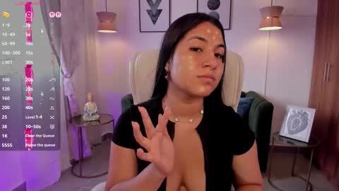 Dandara   online show from October 25, 2025, 7:41 pm