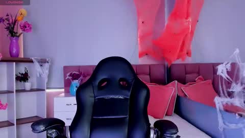 dandii 69 online show from October 15, 2025, 9:26 pm