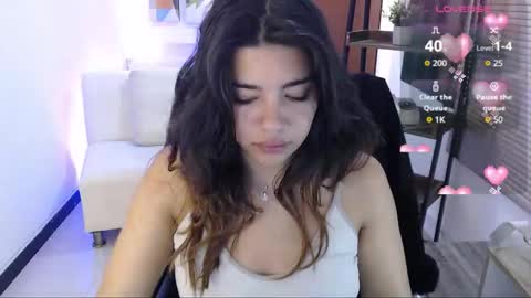 Veronica online show from October 4, 2025, 10:46 am