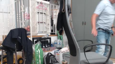 Snapshot of dani_alpina chatting on September 19, 2025, 9:43 am dani_alpina online show from September 19, 2025, 9:43 am