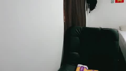 dani y jocelyn online show from November 27, 2025, 7:49 pm