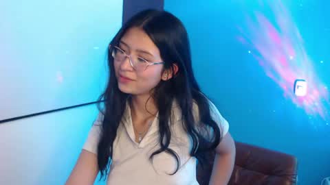 Snapshot of dani_tf chatting on April 11, 2026, 9:52 pm dani_tf online show from April 11, 2026, 9:52 pm