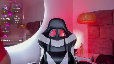   online show from December 23, 2025, 3:04 am