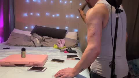 Dani Dragon online show from March 9, 2025, 8:40 am