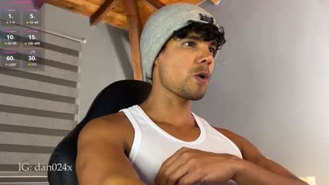 Daniel  online show from December 1, 2025, 10:04 pm