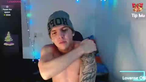 Snapshot of daniel_vargas5 chatting on December 12, 2024, 5:10 am Daniel online show from December 12, 2024, 5:10 am