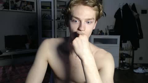 Snapshot of daniel_yumm chatting on May 10, 2026, 11:48 am Daniel online show from May 10, 2026, 11:48 am
